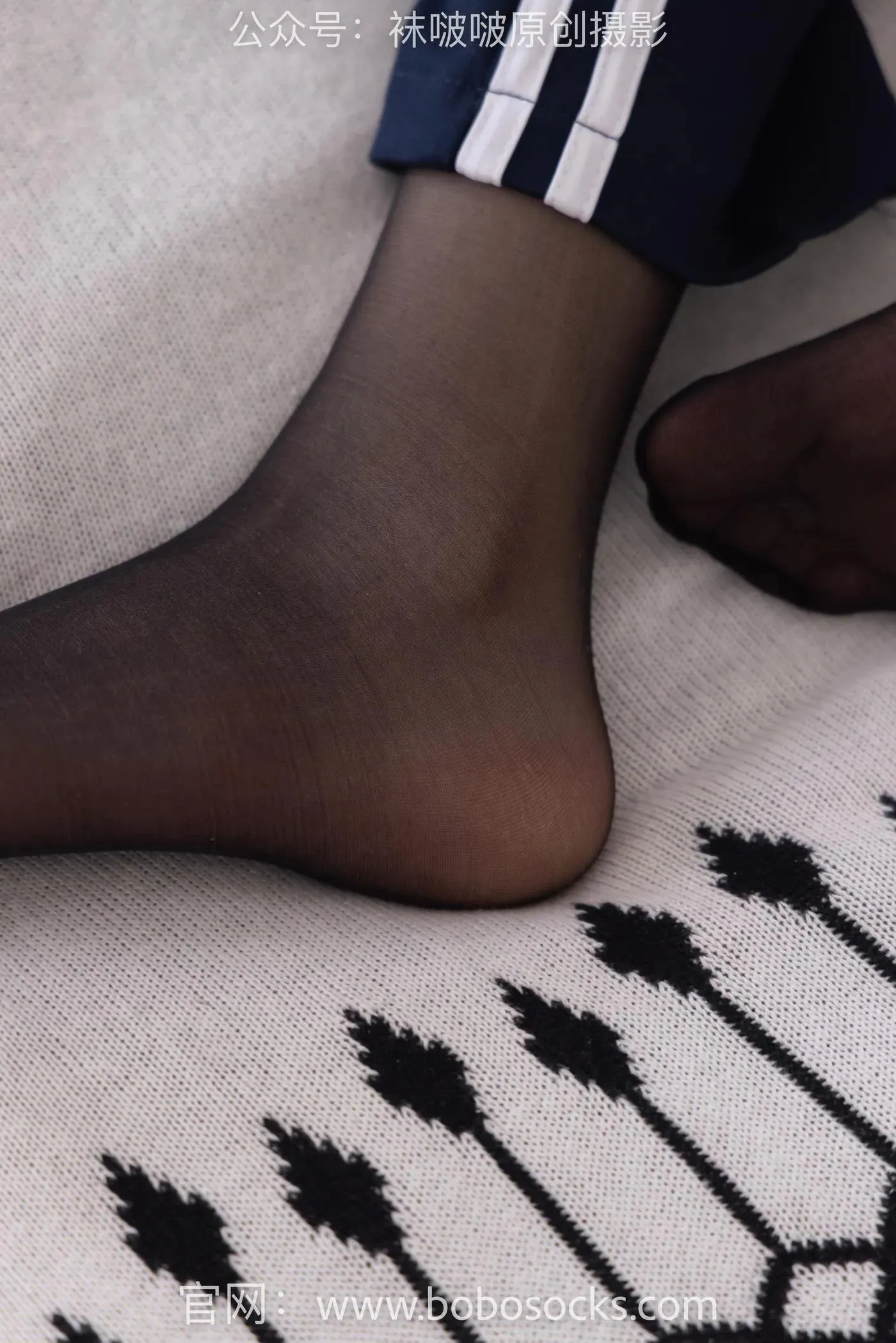 [BoBoSocks袜啵啵]NO.135 小甜豆-高跟鞋、黑丝（脚尖透明款）、裸足 [140P]插图9